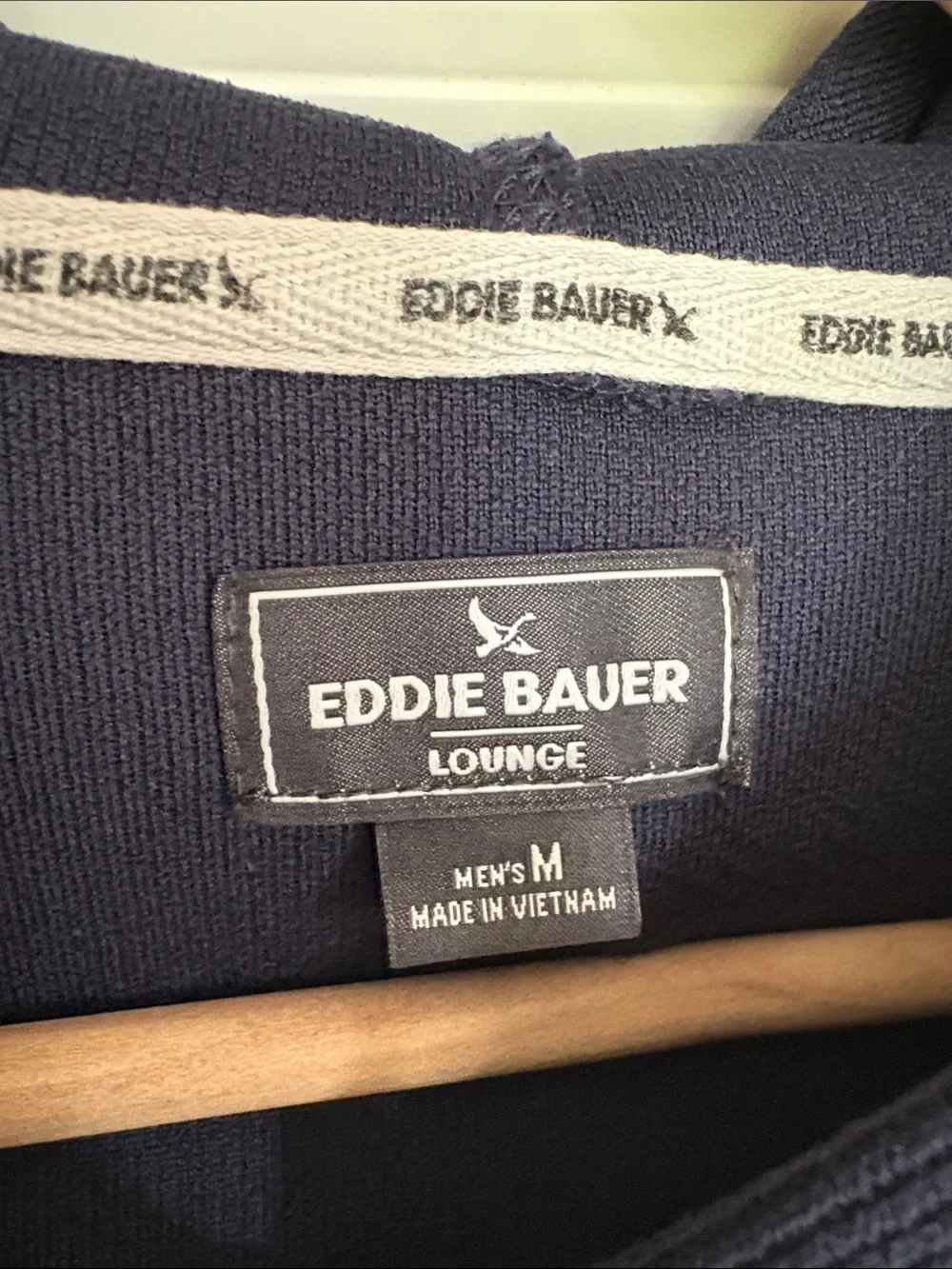 Eddie Bauer Men's Navy Crewneck Hooded Sweater - Picture 2 of 3